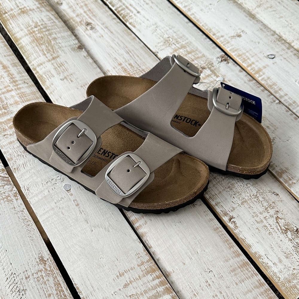 Birkenstock Women’s Arizona Big Buckle Sandal Size 39 Stone Coin New NWT